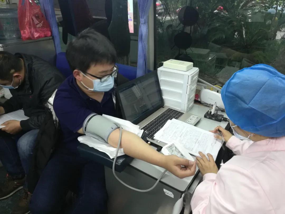 爱心献血，温暖中国，米兰官方站app网站-米兰(中国)
在行动！